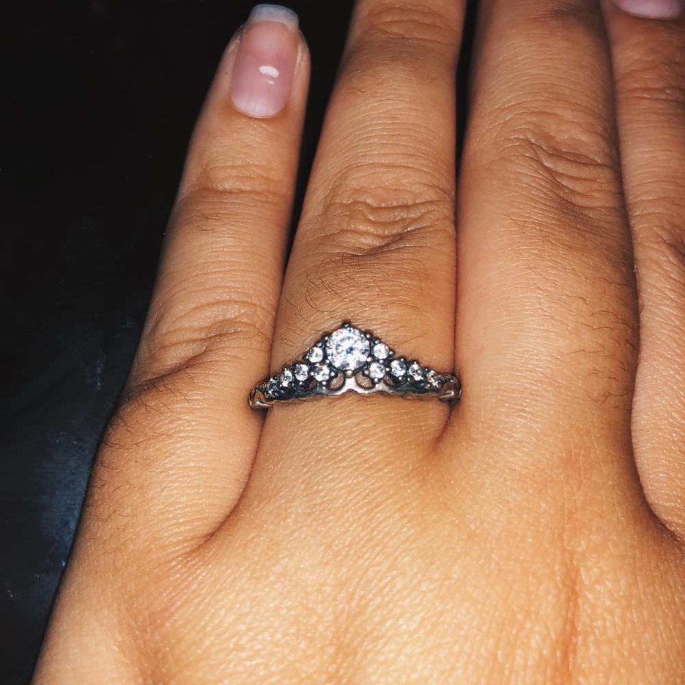 Pandora Fairytale Tiara Ring